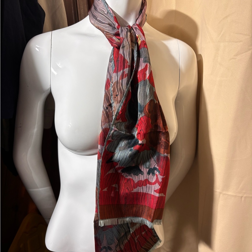 Vintage 100% silk Floral Pattern Scarf